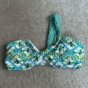 Cupshe Tropical Print Asymmetrical Women’s Bikini Top Small